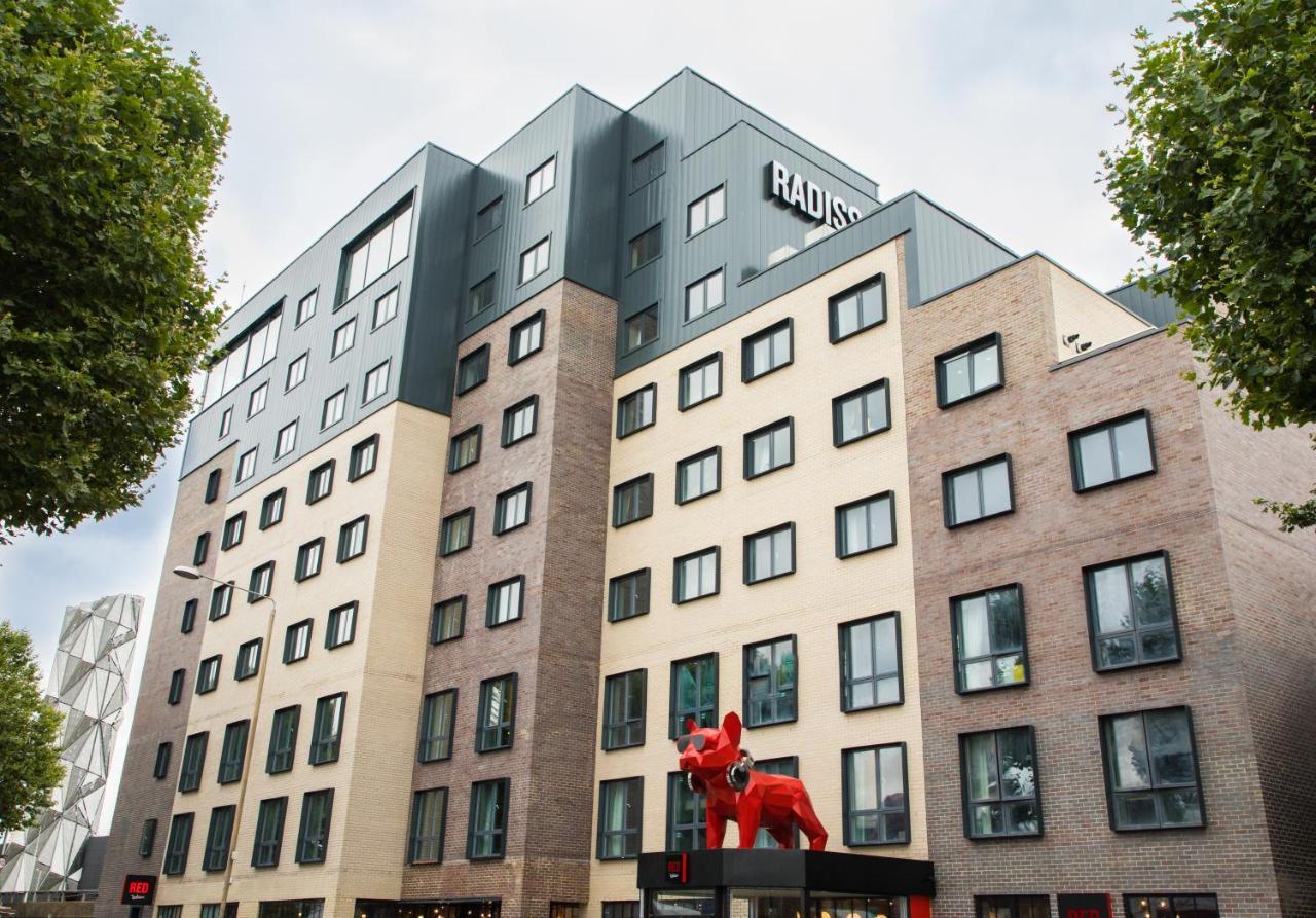 Radisson Red London Greenwich The O2 Exteriör bild